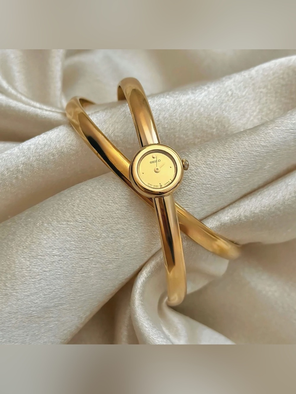 AUTHENTIC RARE VINTAGE SEIKO GOLD BANGLE WATCH - Picture 3 of 6